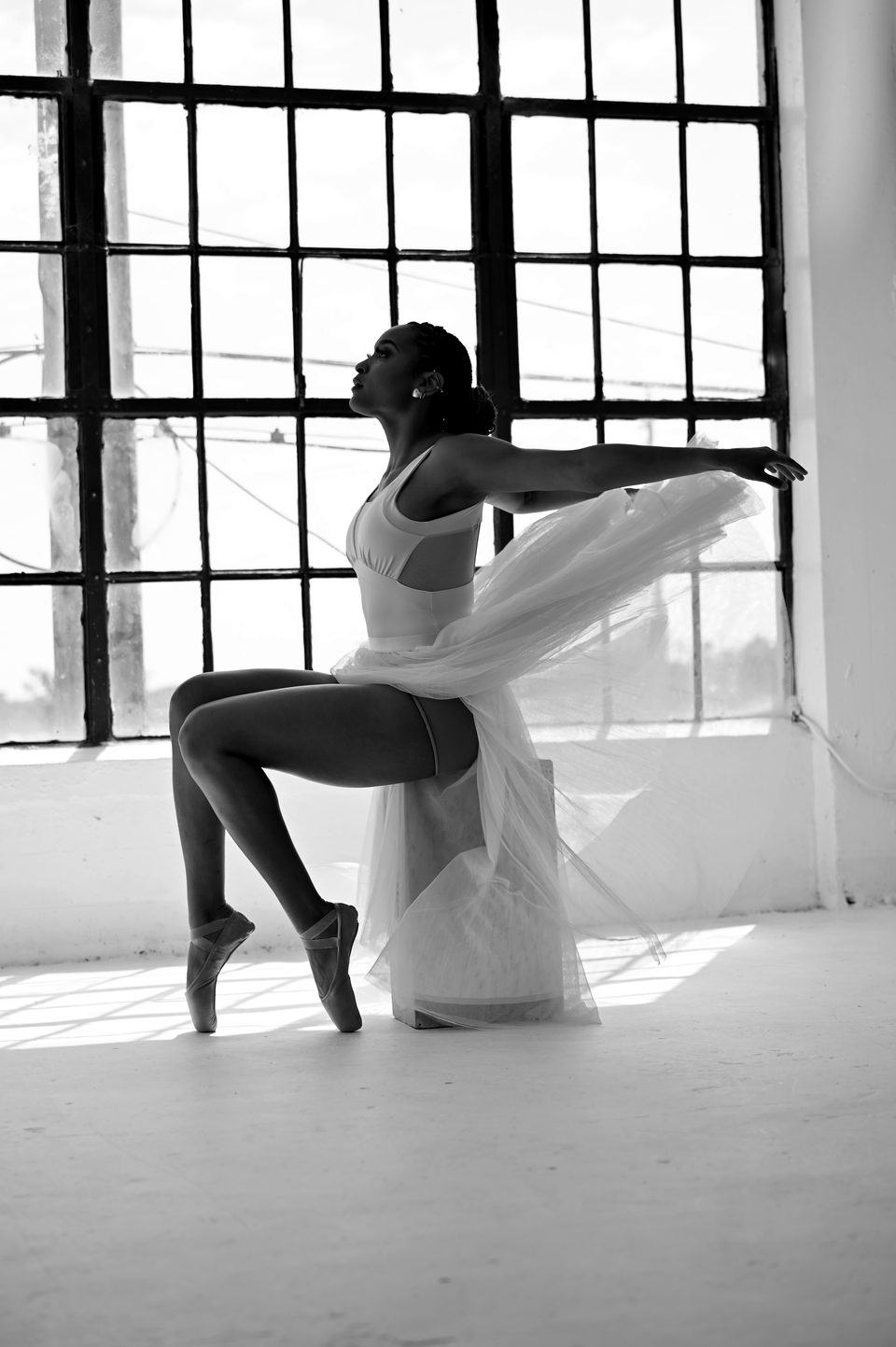 Leg extended high